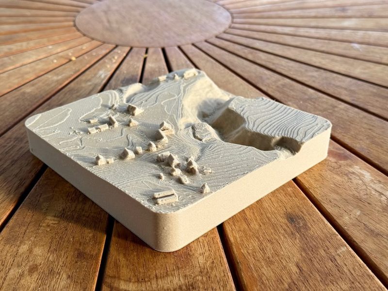 Photo of the printed model of Burg Meilen